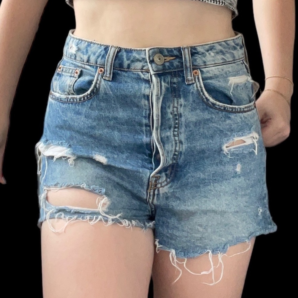 BUTTON UP DENIM SHORTS🦋